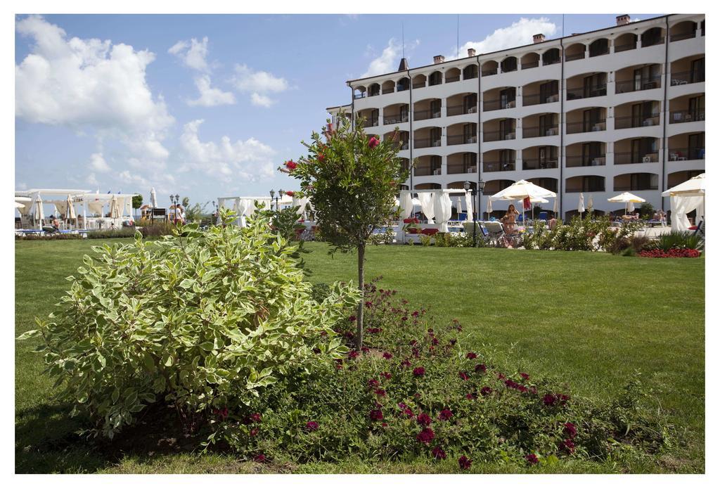 Aparthotel Regina Mare Zarewo Exterior foto