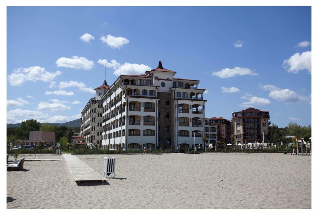 Aparthotel Regina Mare Zarewo Exterior foto