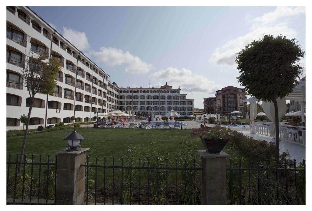 Aparthotel Regina Mare Zarewo Exterior foto