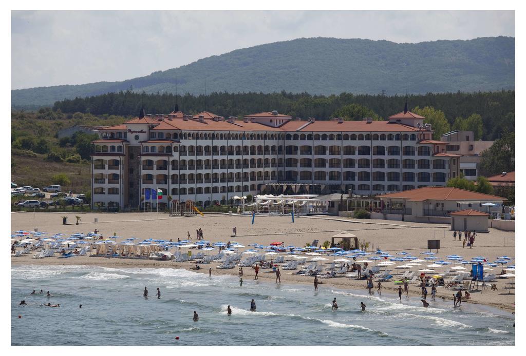 Aparthotel Regina Mare Zarewo Exterior foto