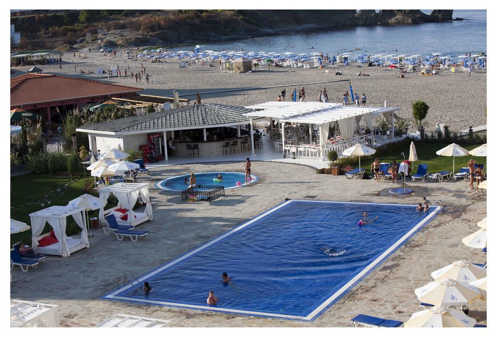 Aparthotel Regina Mare Zarewo Exterior foto