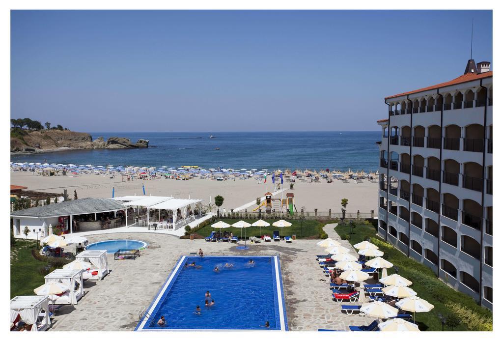 Aparthotel Regina Mare Zarewo Exterior foto