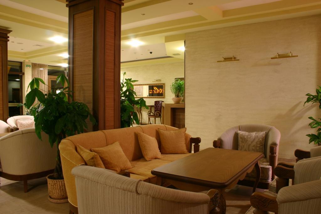 Aparthotel Regina Mare Zarewo Exterior foto