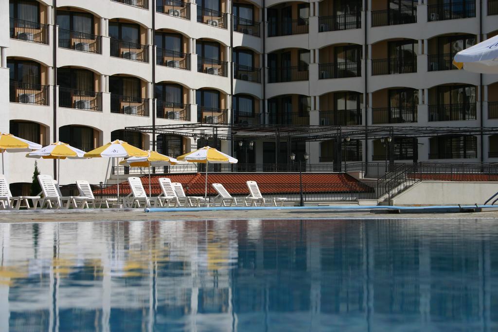 Aparthotel Regina Mare Zarewo Exterior foto