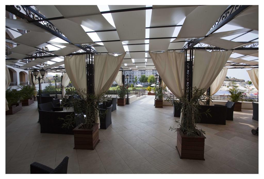 Aparthotel Regina Mare Zarewo Exterior foto